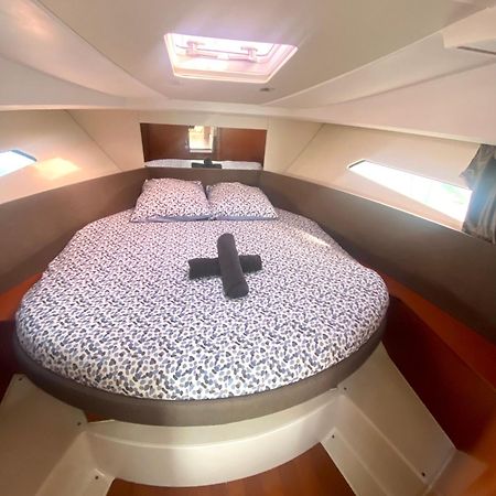 Une Nuit Insolite Sur Un Bateau Linge Et Menage Inclus - Boat Paradise La Rochelle La Rochelle  Buitenkant foto